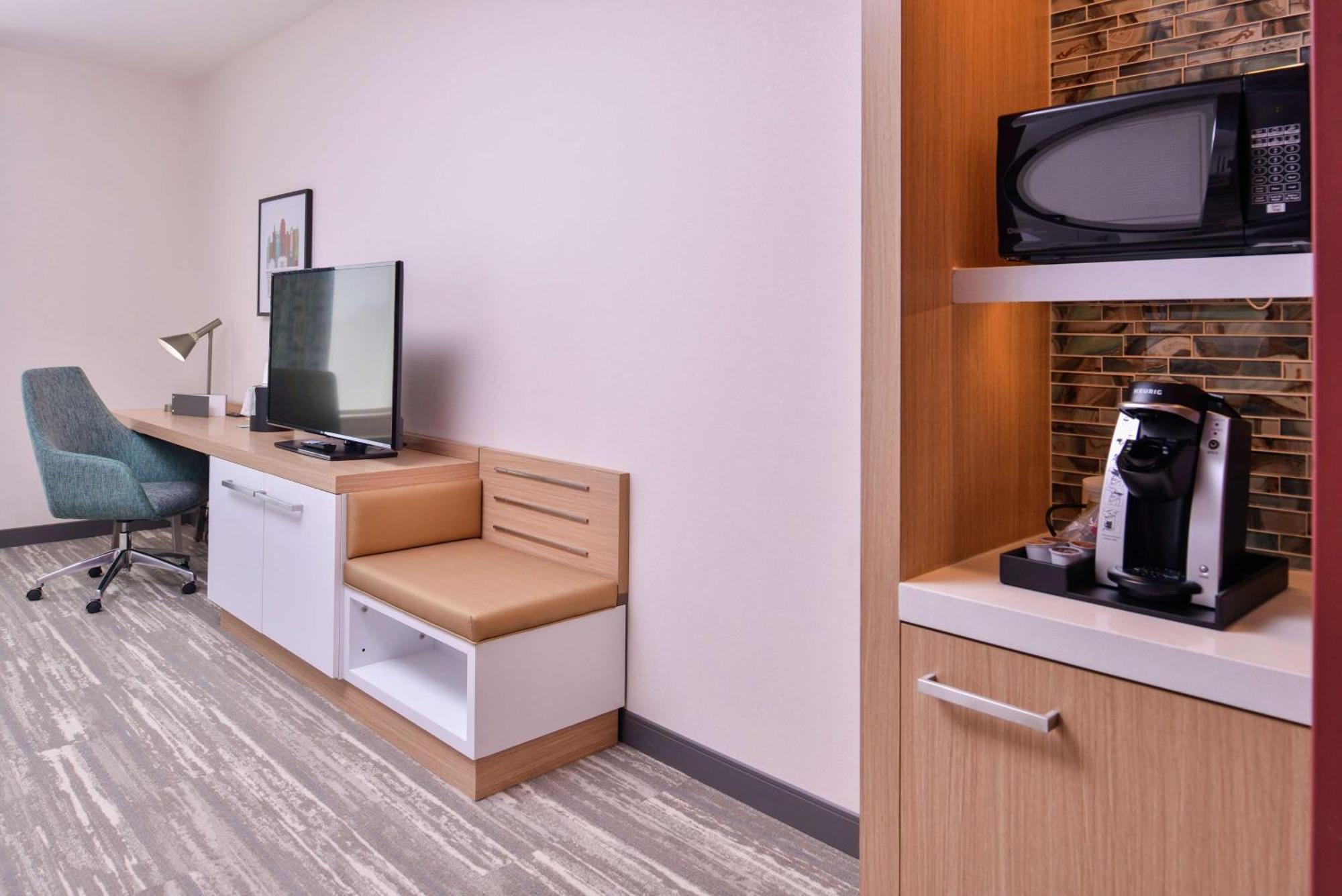 Hilton Garden Inn Kansas City Airport Mo Экстерьер фото